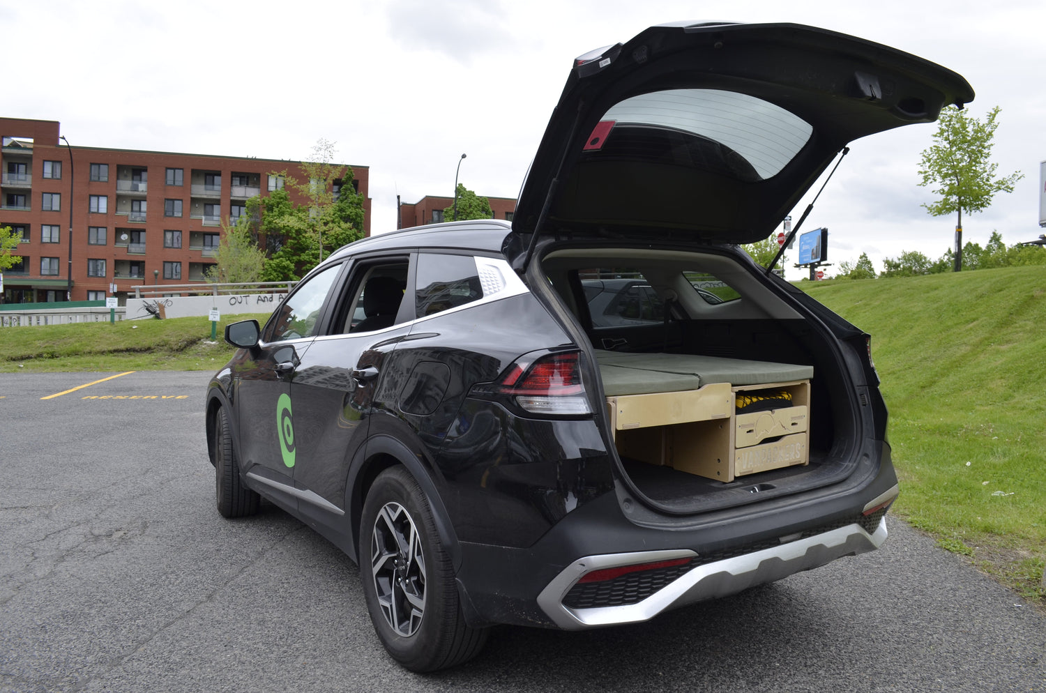 Spontaneous Weekend? Here’s What You Can Do with a Communauto and a Vanpackers Kit