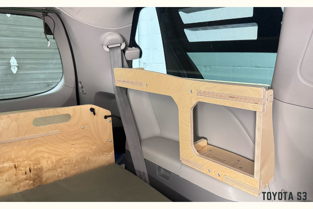 Duo d’étagères pour minivan - Toyota Sienna | Vanpackers®