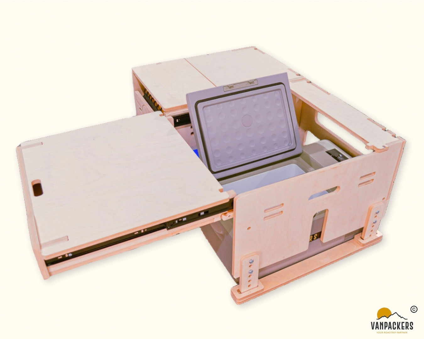 Kitchen Box & Box Plus - Trunk kitchen | Vanpackers®