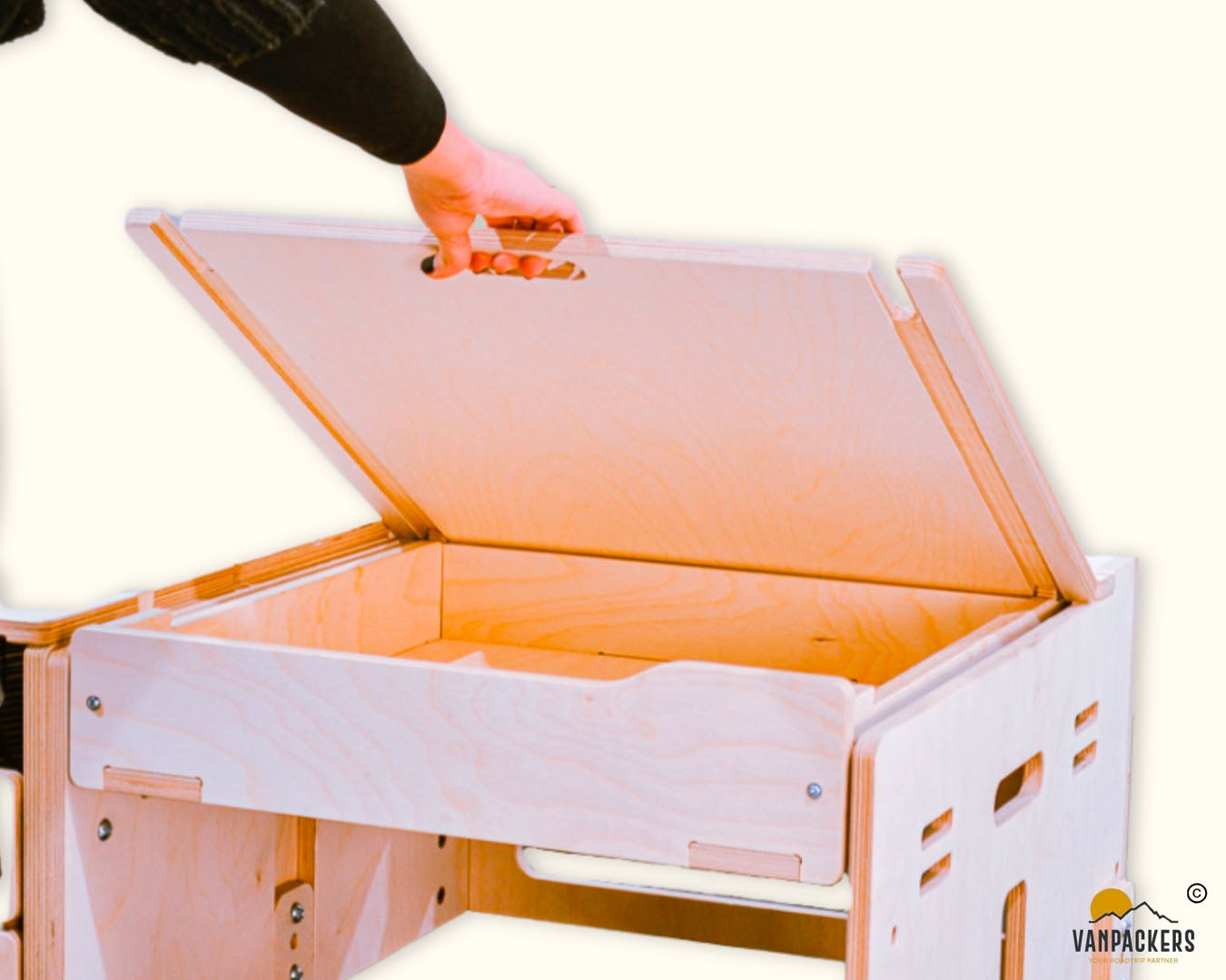 Kitchen Box & Box Plus - Trunk kitchen | Vanpackers®