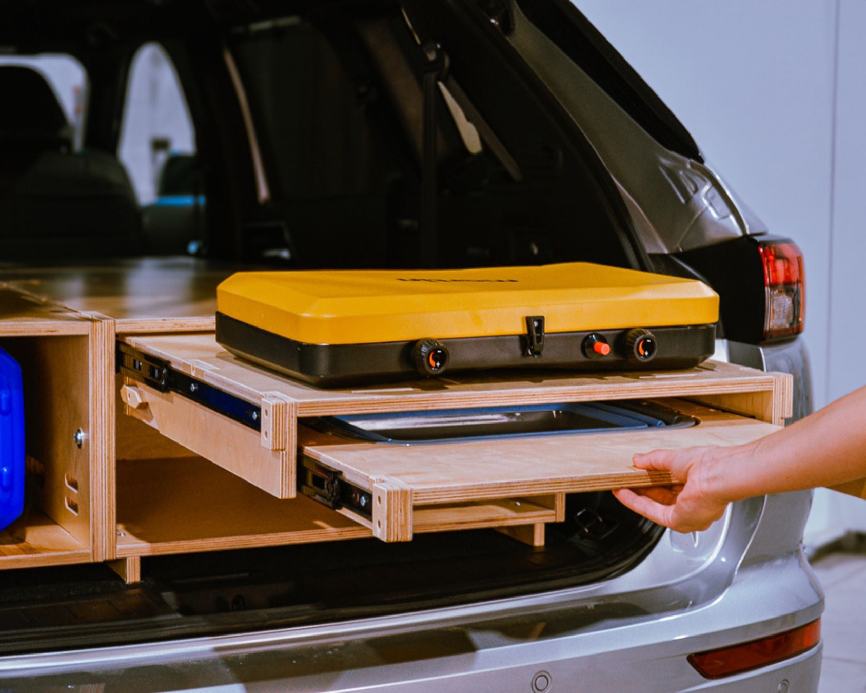Sleep'IN Kit - SUV & hatchback car conversion | Vanpackers®