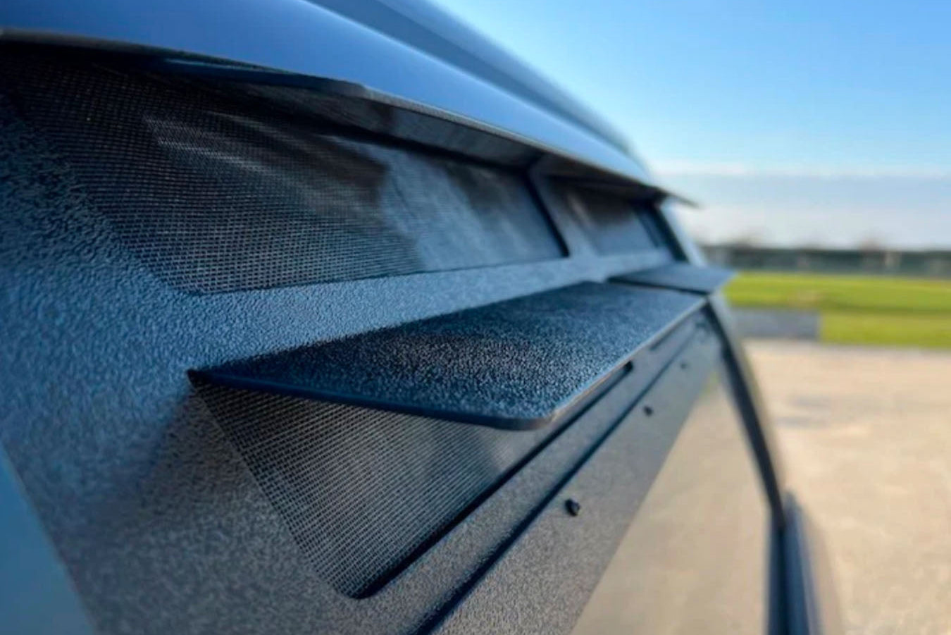 Bug screen for Toyota Sienna | Van-Screen