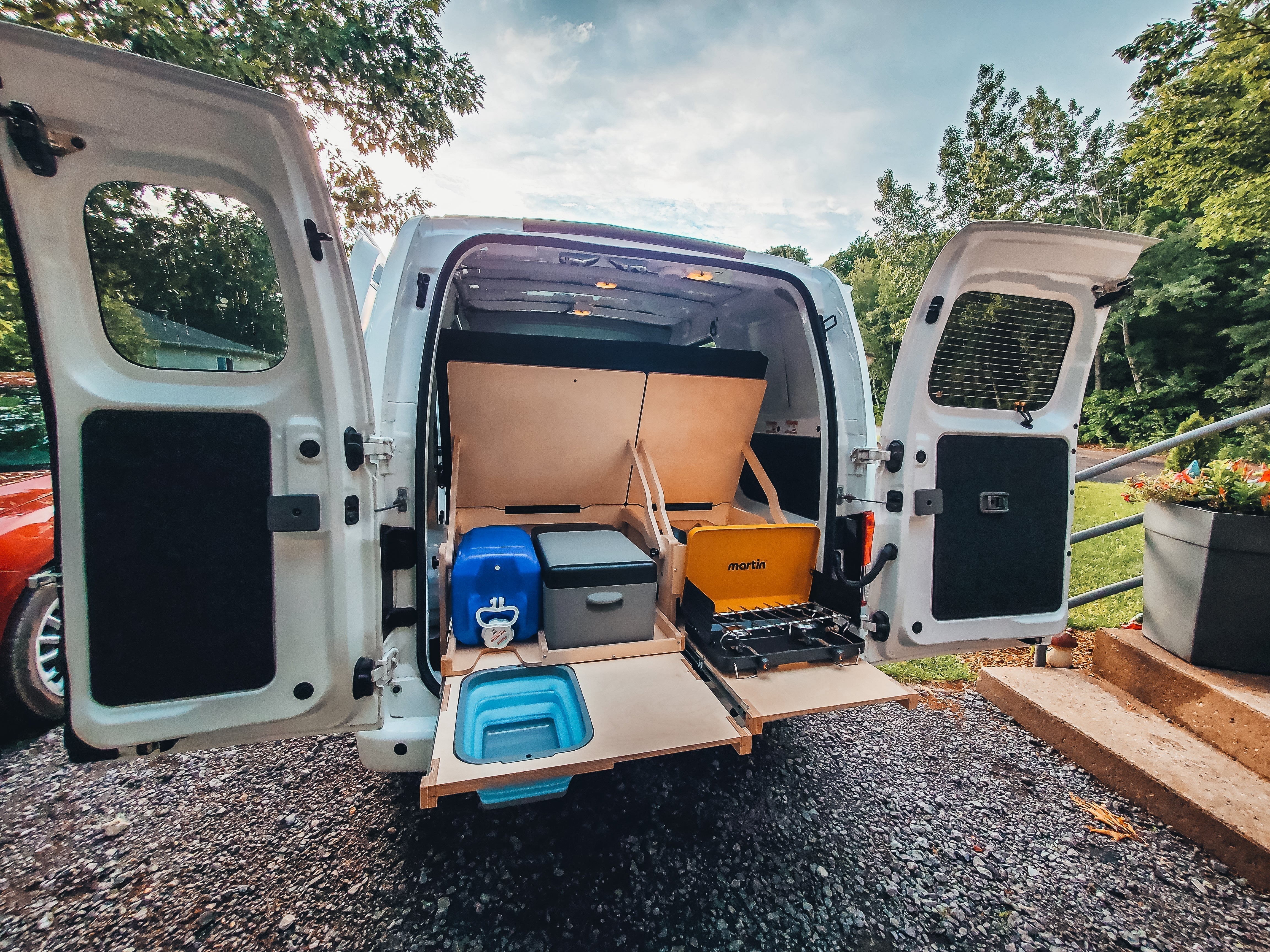 Easy 5-Minute Cargo Van Camper Conversion Kit | Vanpackers