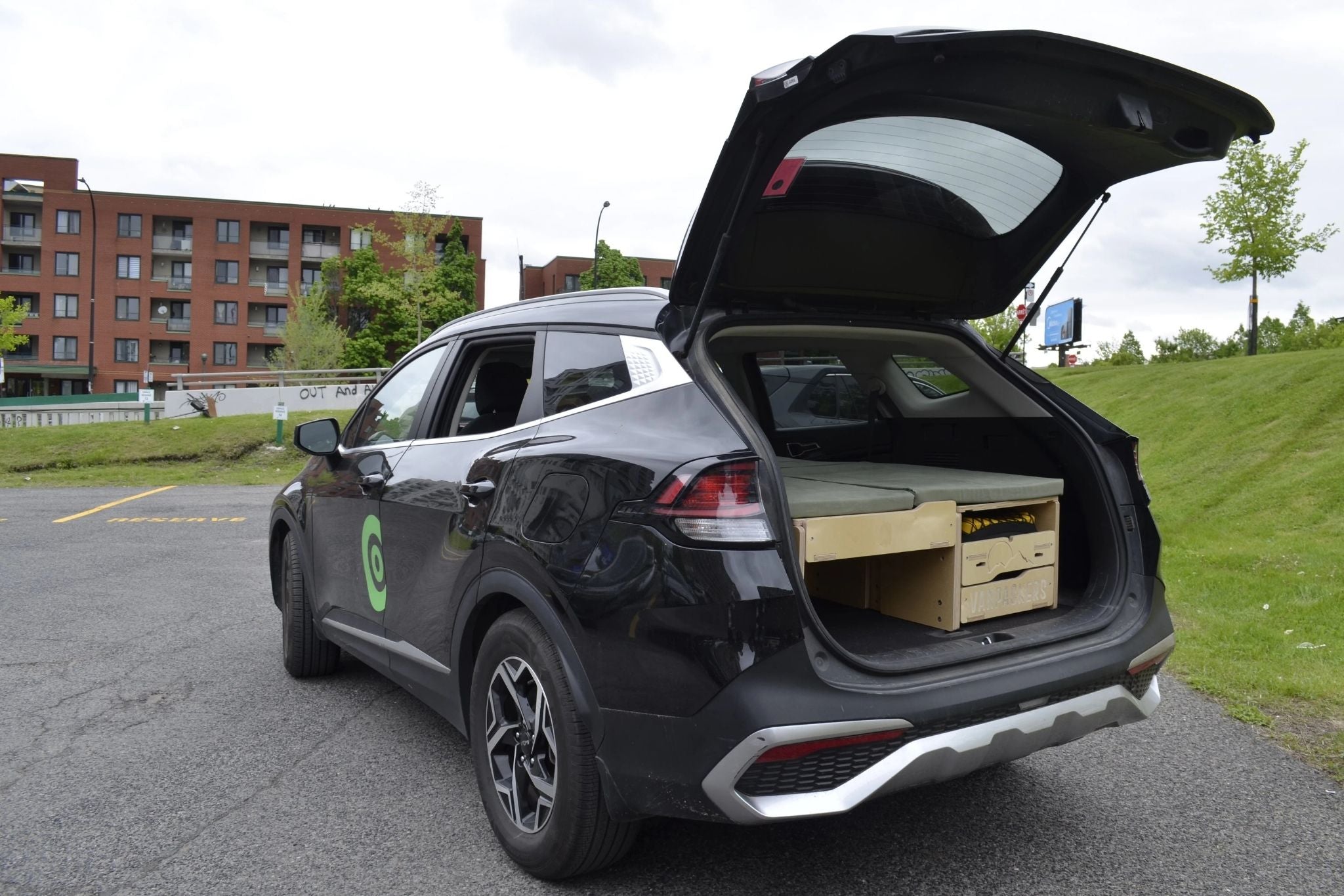 Spontaneous Weekend? Here’s What You Can Do with a Communauto and a Vanpackers Kit