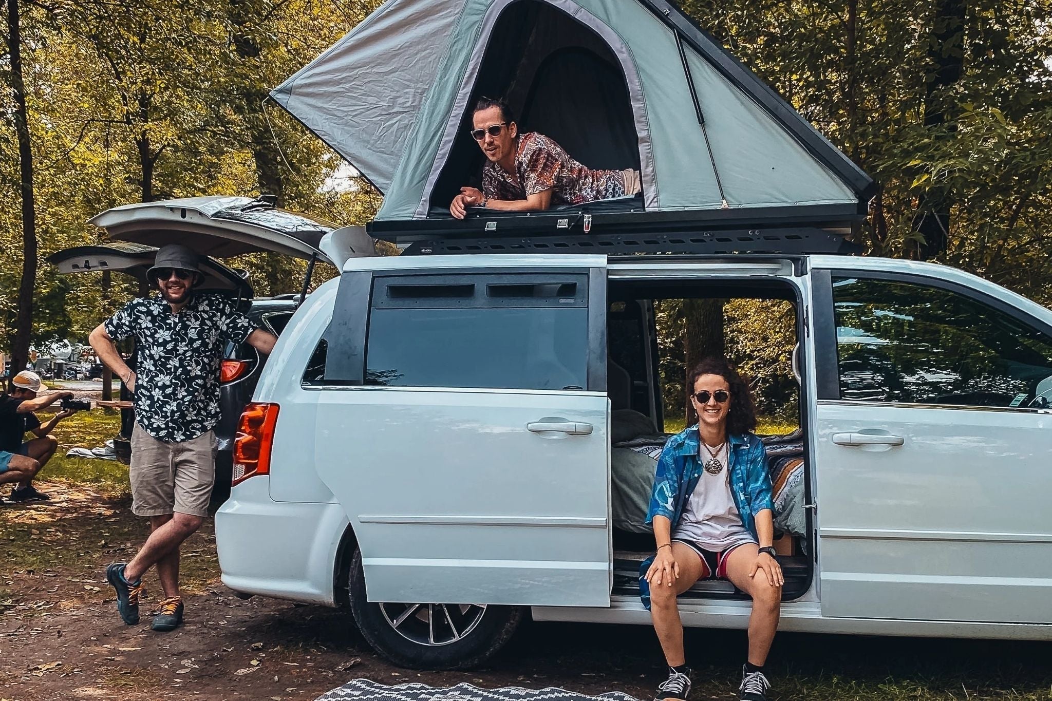 Travelling together: our tips for a roadtrip with friends in a converted vehicle