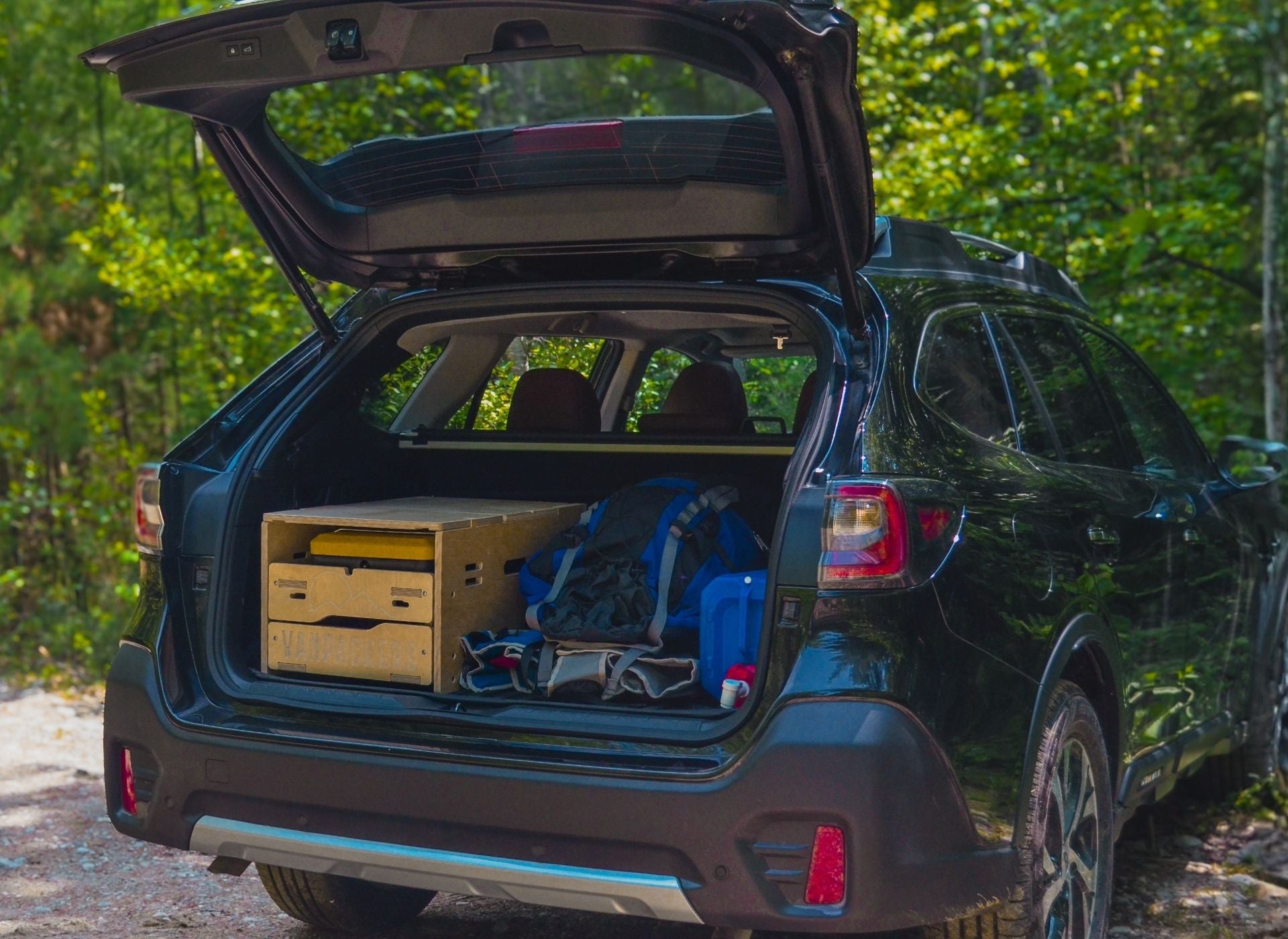 Vanpackers Kitchen Box Mini hike situation