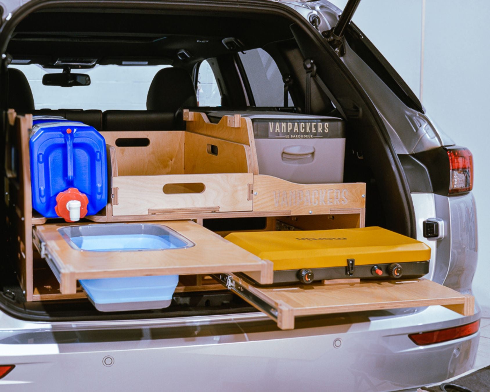 Kitch’IN - Full trunk Kitchen | VANPACKERS®