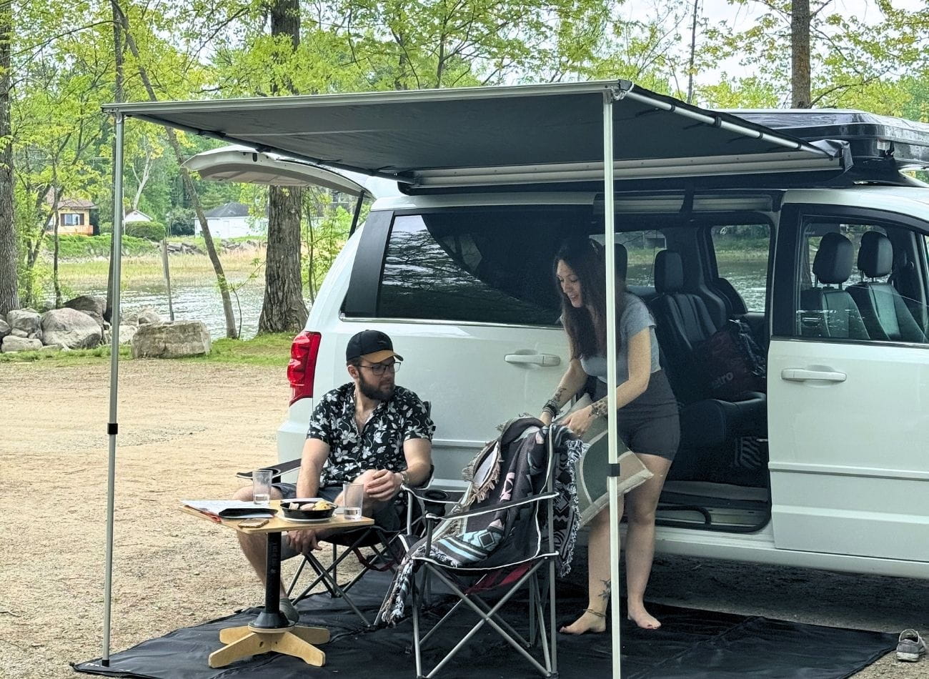 Side awning for minivans, SUV and other vehicles | Vanpackers®